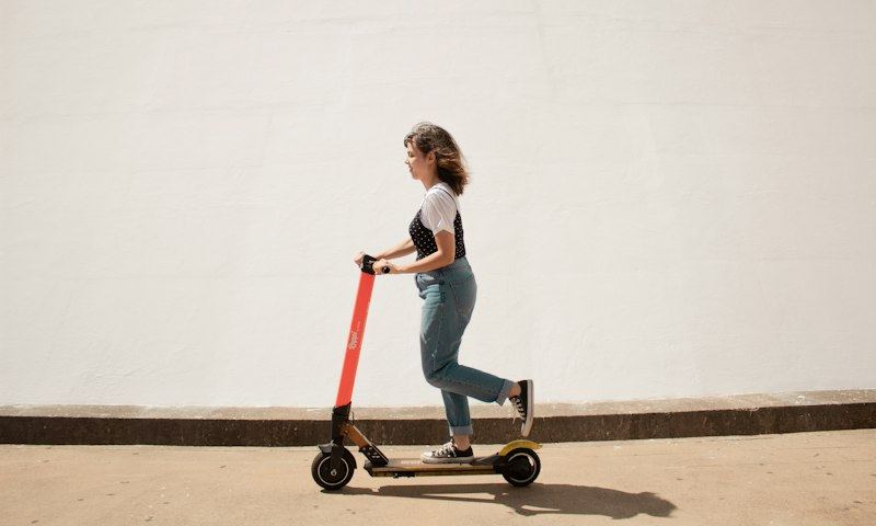 Trottinette Électrique — offre cadeau pour un remplacement de pare-brise